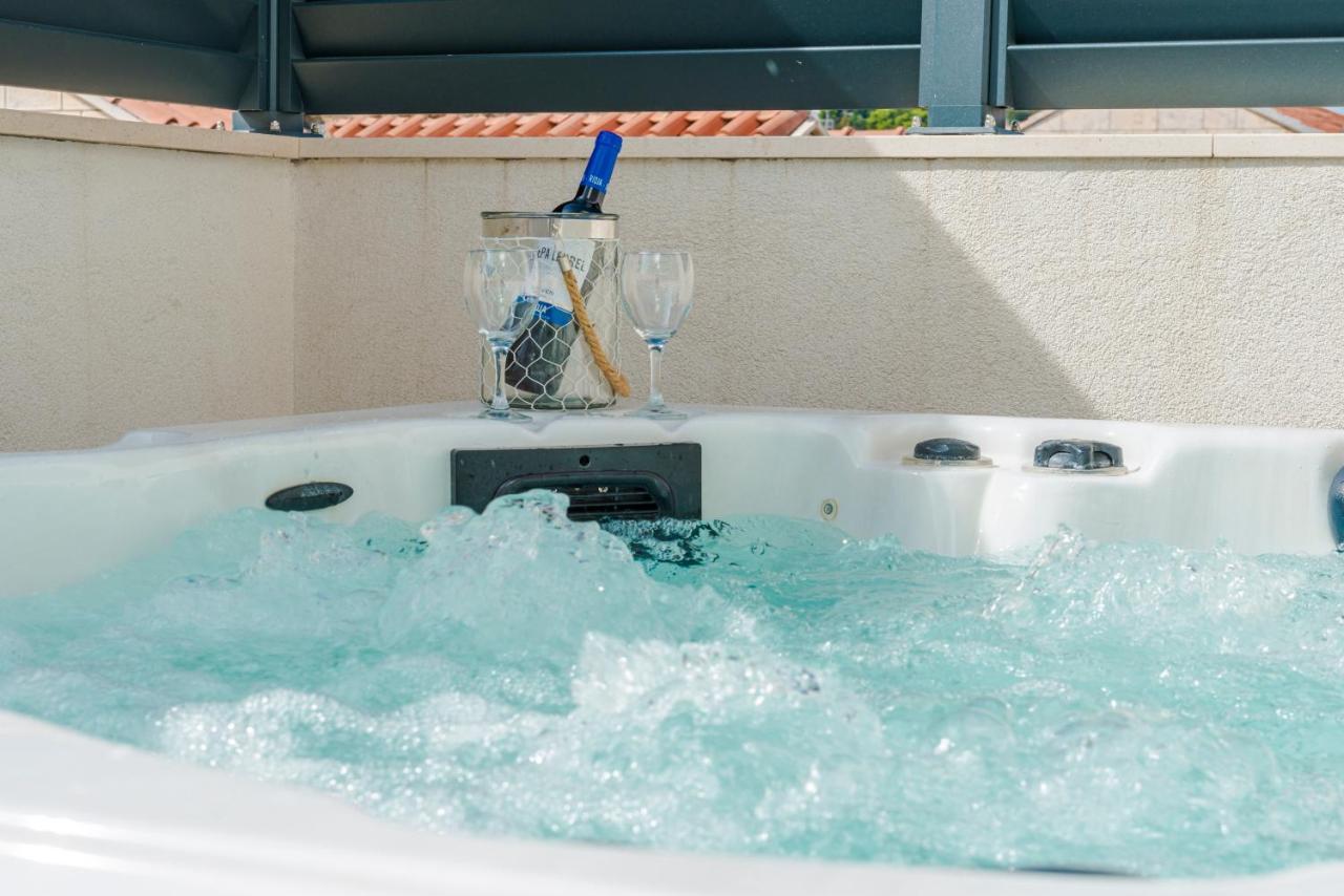 New Deluxe Jacuzzi Apartment Ana Дубровник Экстерьер фото